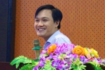 Tiến sĩ tốt nghiệp ở nước ngoài trở thành Phó giáo sư trẻ nhất trường