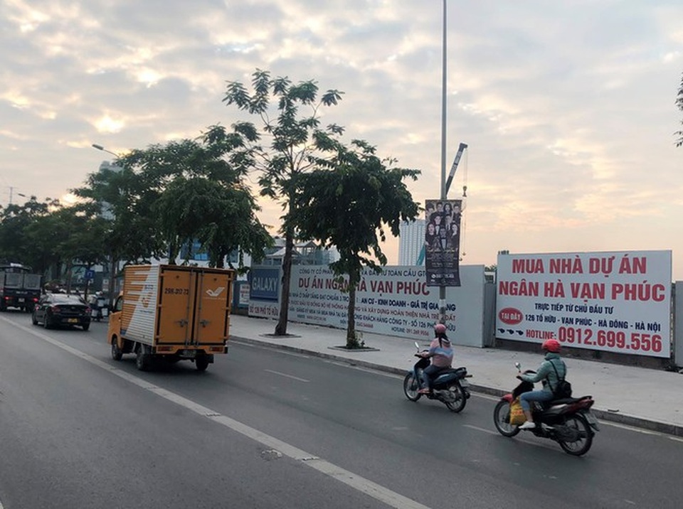 Cận cảnh cao ốc nhấn chìm con đường BT Hà Nội - 10 Cận cảnh cao ốc nhấn chìm con đường BT Hà Nội - 10