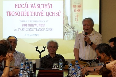 Hư cấu và sự thật trong tiểu thuyết lịch sử