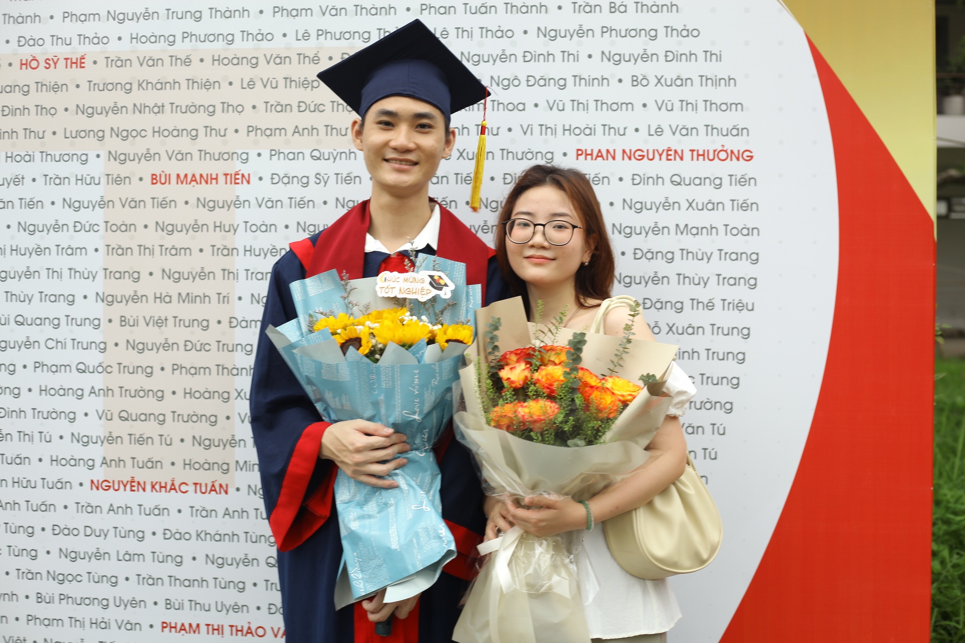 Thay bố mẹ viết giấc mơ đi học, nam sinh tốt nghiệp xuất sắc ĐH Bách khoa - 2 Thay bố mẹ viết giấc mơ đi học, nam sinh tốt nghiệp xuất sắc ĐH Bách khoa - 2