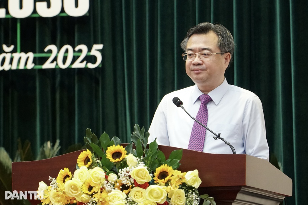 Ông Nguyễn Thanh Nghị: Phát triển cảng Cát Lái tạo đà cho ngành phụ trợ - 1 Ông Nguyễn Thanh Nghị: Phát triển cảng Cát Lái tạo đà cho ngành phụ trợ - 1