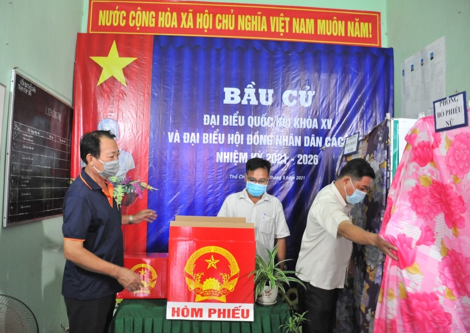 Xã đảo cách đất liền 200 km sẵn sàng cho Ngày hội toàn dân - 6 Xã đảo cách đất liền 200 km sẵn sàng cho Ngày hội toàn dân - 6