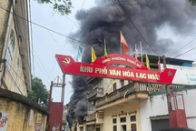 Cháy tại Bắc Ninh, khói bốc cao hàng chục mét