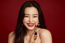 "Hoa hậu đẹp nhất Hàn Quốc" gợi cảm, năng động khi mang bầu ở tuổi 39