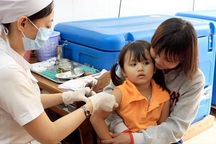 60 trẻ mầm non bị tiêm nhầm vắc xin sởi - rubella… bằng nước cất