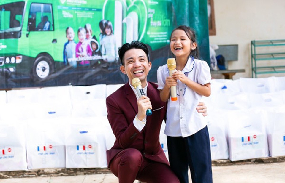 Nhựa Long Thành trao hơn 1.000 phần quà Tết ở huyện nghèo Đắk Lắk - 1 Nhựa Long Thành trao hơn 1.000 phần quà Tết ở huyện nghèo Đắk Lắk - 1