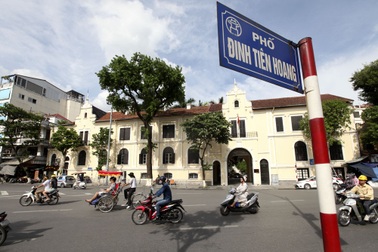 Những công trình tạo nên bộ mặt cảnh quan hồ Gươm