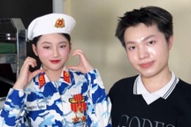 Hậu trường trang điểm "lớp nền 10 tiếng" cho các nữ chiến sĩ ở đại lễ A80