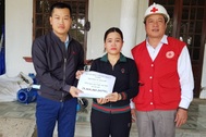 Bạn đọc hỗ trợ 20 triệu đồng đến gia đình cháu bé bị ung thư xương
