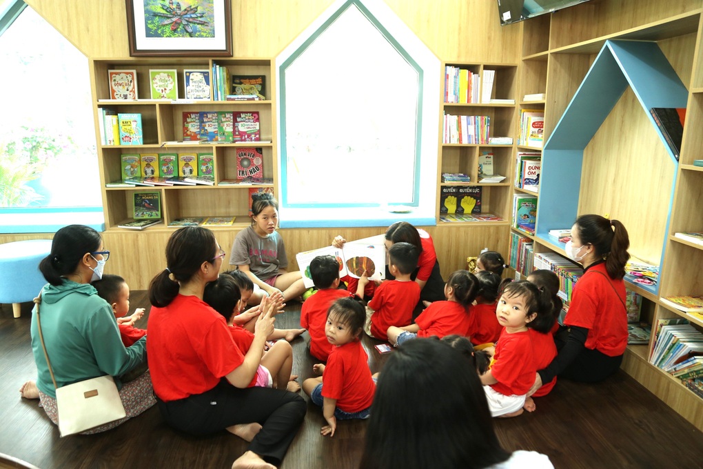Quảng Nam khai trương thư viện số cộng đồng đầu tiên của cả nước - 2 Quảng Nam khai trương thư viện số cộng đồng đầu tiên của cả nước - 2