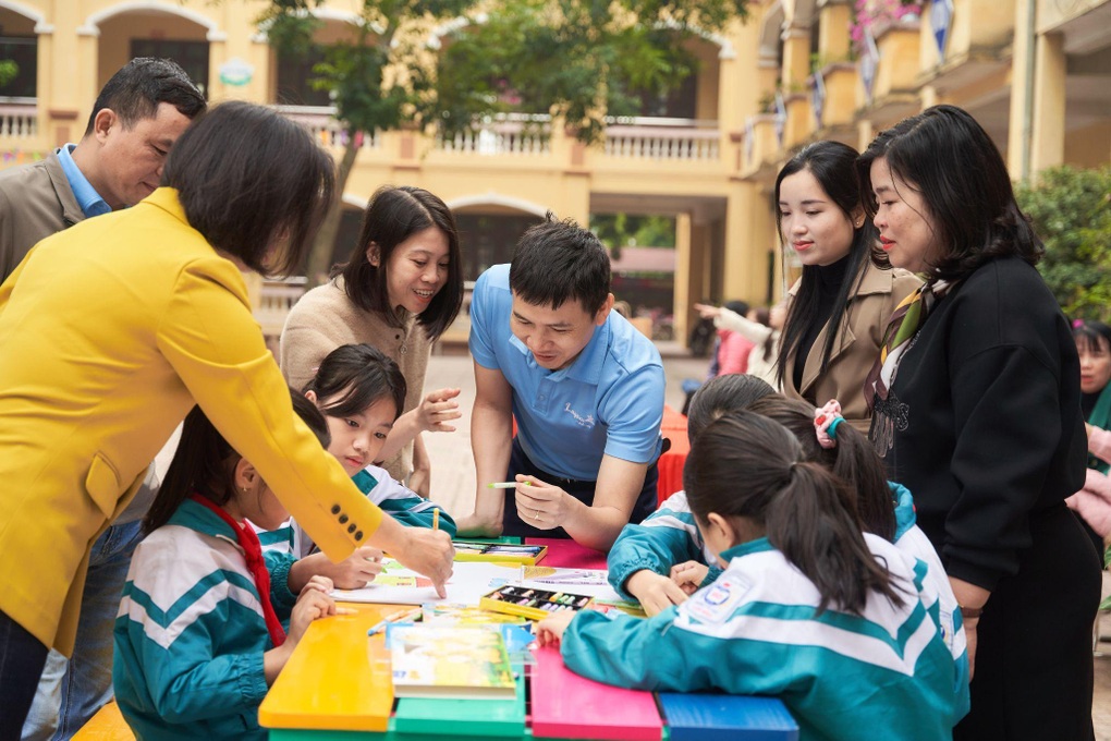 Tái sinh rác thải nhựa, cùng 10.000 học sinh ươm mầm xanh cho hành tinh - 3 Tái sinh rác thải nhựa, cùng 10.000 học sinh ươm mầm xanh cho hành tinh - 3