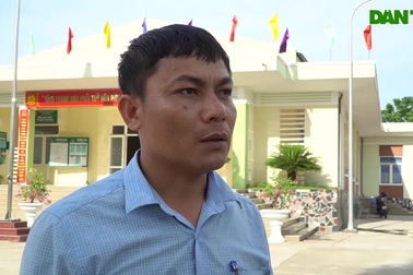 Bãi vỏ ngao "khủng" trên bờ biển