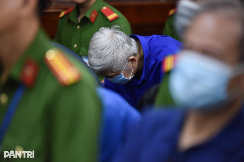 Lời nói sau cùng đọng lại sau phiên tòa xử bà Trương Mỹ Lan và 85 bị cáo - 4 Lời nói sau cùng đọng lại sau phiên tòa xử bà Trương Mỹ Lan và 85 bị cáo - 4