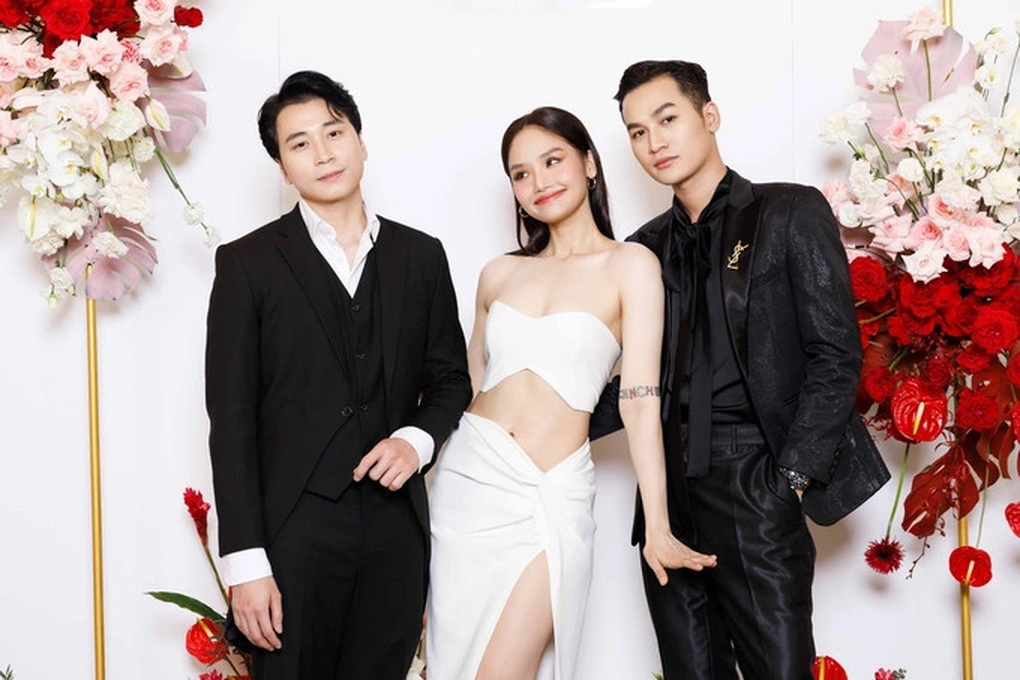 HHen Niê và loạt mỹ nhân Việt sở hữu cơ bụng số 11 quyến rũ - 6 HHen Niê và loạt mỹ nhân Việt sở hữu cơ bụng số 11 quyến rũ - 6