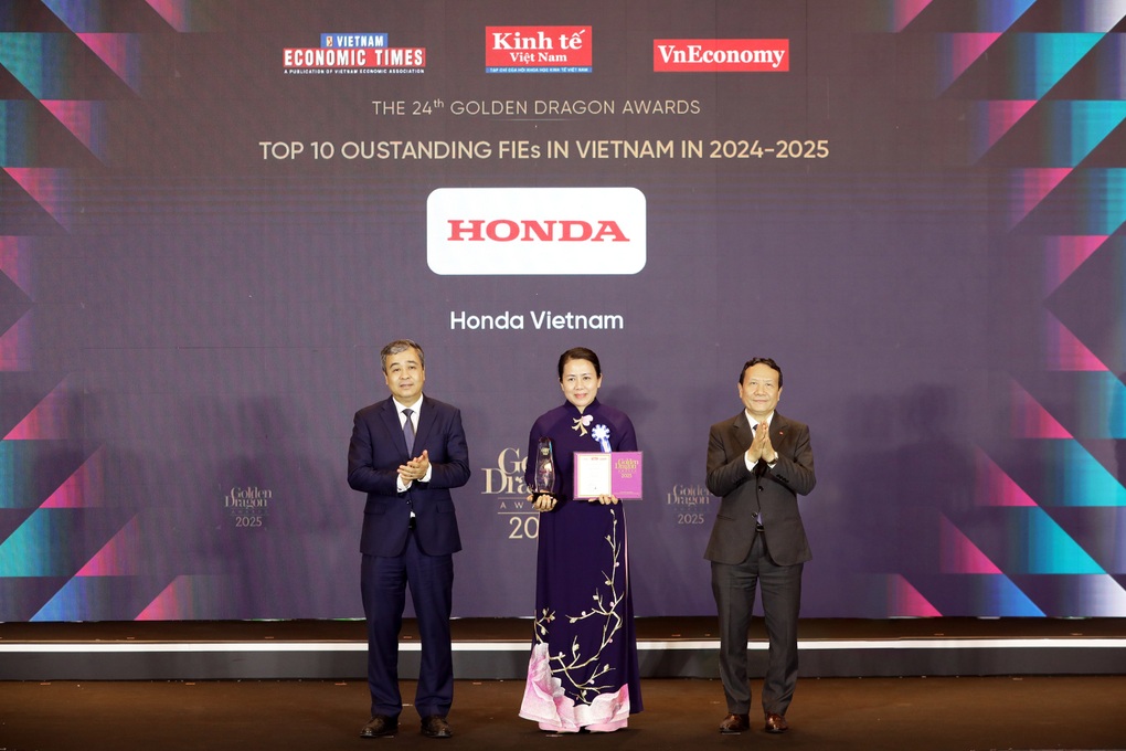 Honda Việt Nam nhận giải thưởng Rồng Vàng - 1 Honda Việt Nam nhận giải thưởng Rồng Vàng - 1
