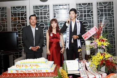 Đoạt Á vương 3, Trương Nam Thành mở tiệc mừng