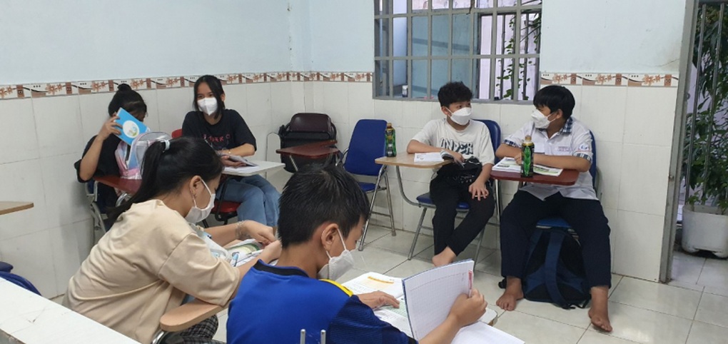 Lớp học đặc biệt của người thầy công nhân - 4 Lớp học đặc biệt của người thầy công nhân - 4