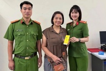 Người phụ nữ nhận lại 130 triệu đồng chuyển nhầm cách đây hơn 2 tháng