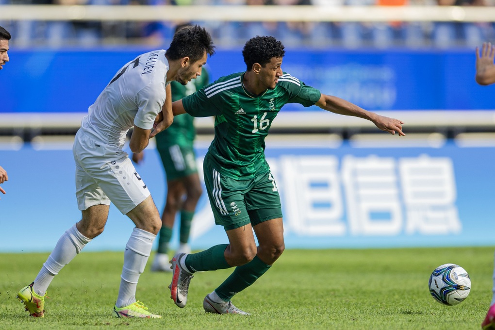 Đánh bại Saudi Arabia, Olympic Uzbekistan tiến vào bán kết Asiad 19 - 2 Đánh bại Saudi Arabia, Olympic Uzbekistan tiến vào bán kết Asiad 19 - 2