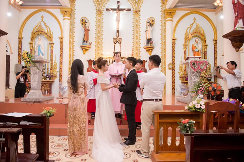 Chuyện tình ngọt ngào của cặp đôi sinh cùng ngày, cùng tháng, cùng năm - 3 Chuyện tình ngọt ngào của cặp đôi sinh cùng ngày, cùng tháng, cùng năm - 3