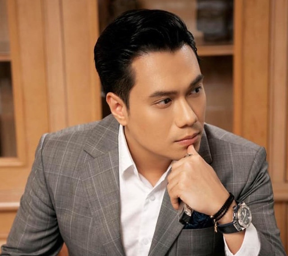 Việt Anh phủ nhận khi vợ đầu tố “giả tạo”, dùng con gái “đánh bóng tên tuổi” - 3 Việt Anh phủ nhận khi vợ đầu tố “giả tạo”, dùng con gái “đánh bóng tên tuổi” - 3