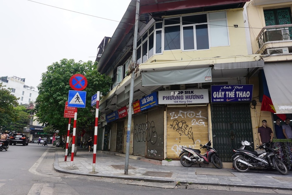 Hết giãn cách xã hội, mặt bằng cho thuê vẫn vắng bóng khách - 1 Hết giãn cách xã hội, mặt bằng cho thuê vẫn vắng bóng khách - 1