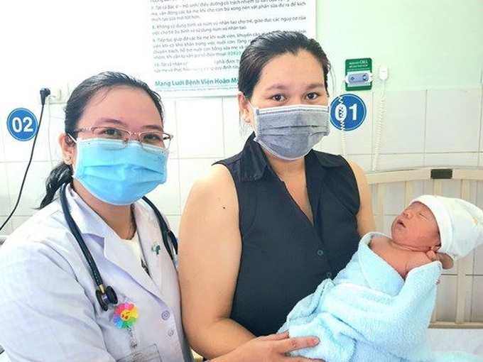 Hai mẹ con đã được xuất viện.