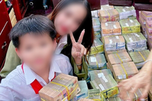 Xôn xao thông tin một tiệm vàng trúng 12 tờ vé số độc đắc