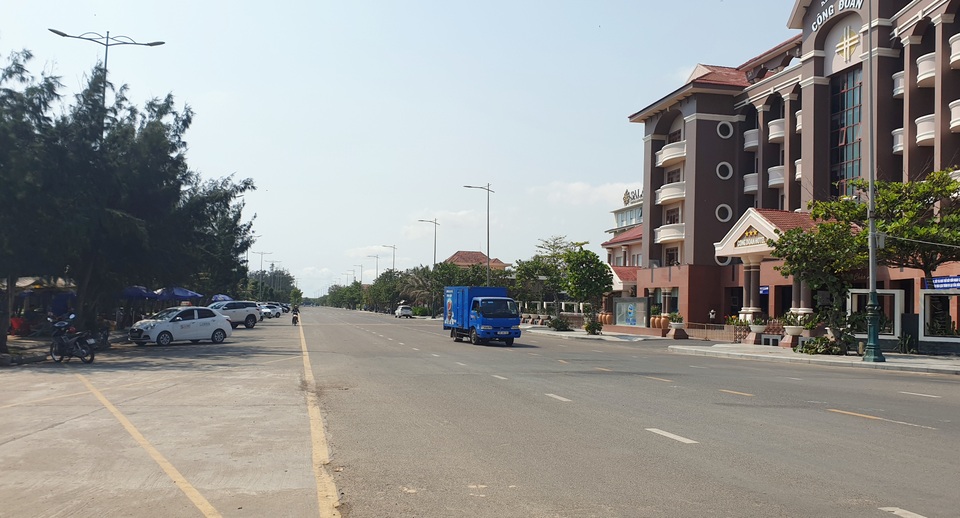 Phú Yên thông qua đề án xây dựng cơ quan hành chính tập trung - 2