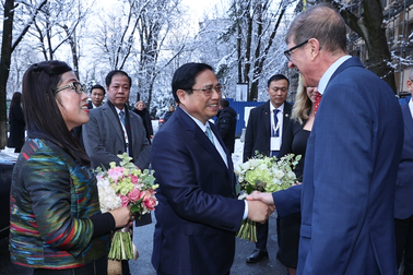 Thủ tướng Phạm Minh Chính thăm lại trường xưa tại Romania