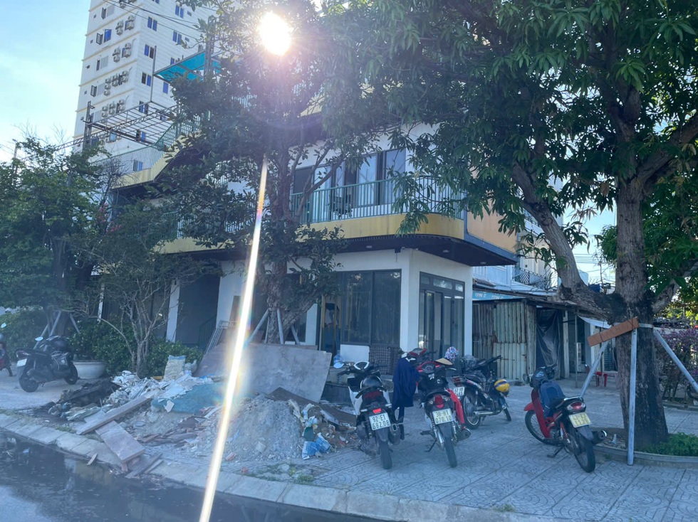 Nữ trưởng phòng Hà Nội lương trăm triệu đồng bỏ phố về biển sau biến cố - 2 Nữ trưởng phòng Hà Nội lương trăm triệu đồng bỏ phố về biển sau biến cố - 2