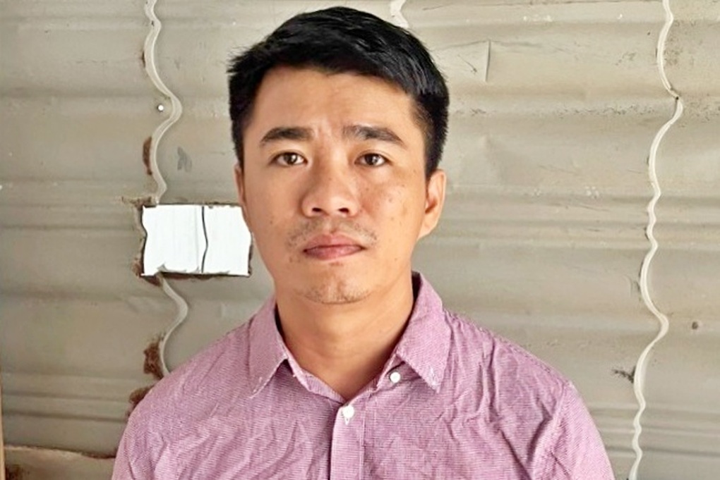 Kẻ lừa đảo đầu thú sau 2 năm lẩn trốn pháp luật - 1 Kẻ lừa đảo đầu thú sau 2 năm lẩn trốn pháp luật - 1