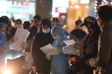 Hà Nội phong tỏa tòa nhà 88 Láng Hạ