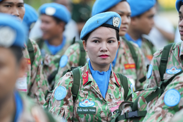 "Bóng hồng" 5 năm đăng kí để được đi giữ hòa bình ở nơi nghèo nhất thế giới