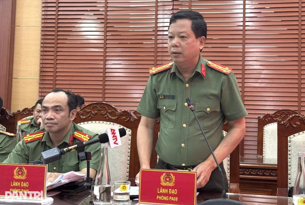 Manh mối giúp công an triệt phá hang ổ lừa đảo xuyên quốc gia ở Phú Thọ - 1 Manh mối giúp công an triệt phá hang ổ lừa đảo xuyên quốc gia ở Phú Thọ - 1