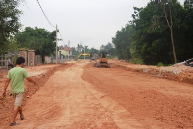Tạm dừng thi công để điều chỉnh dự án đường “bức tử” doanh nghiệp