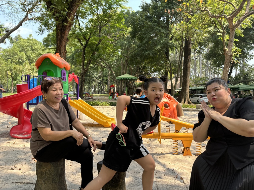 Diễn viên Tuyền Mập hiếm hoi khoe mẹ ruột, nhắc về chồng ở xa - 3