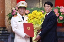 Thứ trưởng Bộ Công an Lê Quốc Hùng được thăng hàm Thượng tướng
