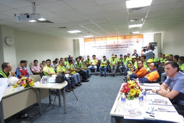 300 tài xế xe tải tập huấn kỹ năng lái xe an toàn