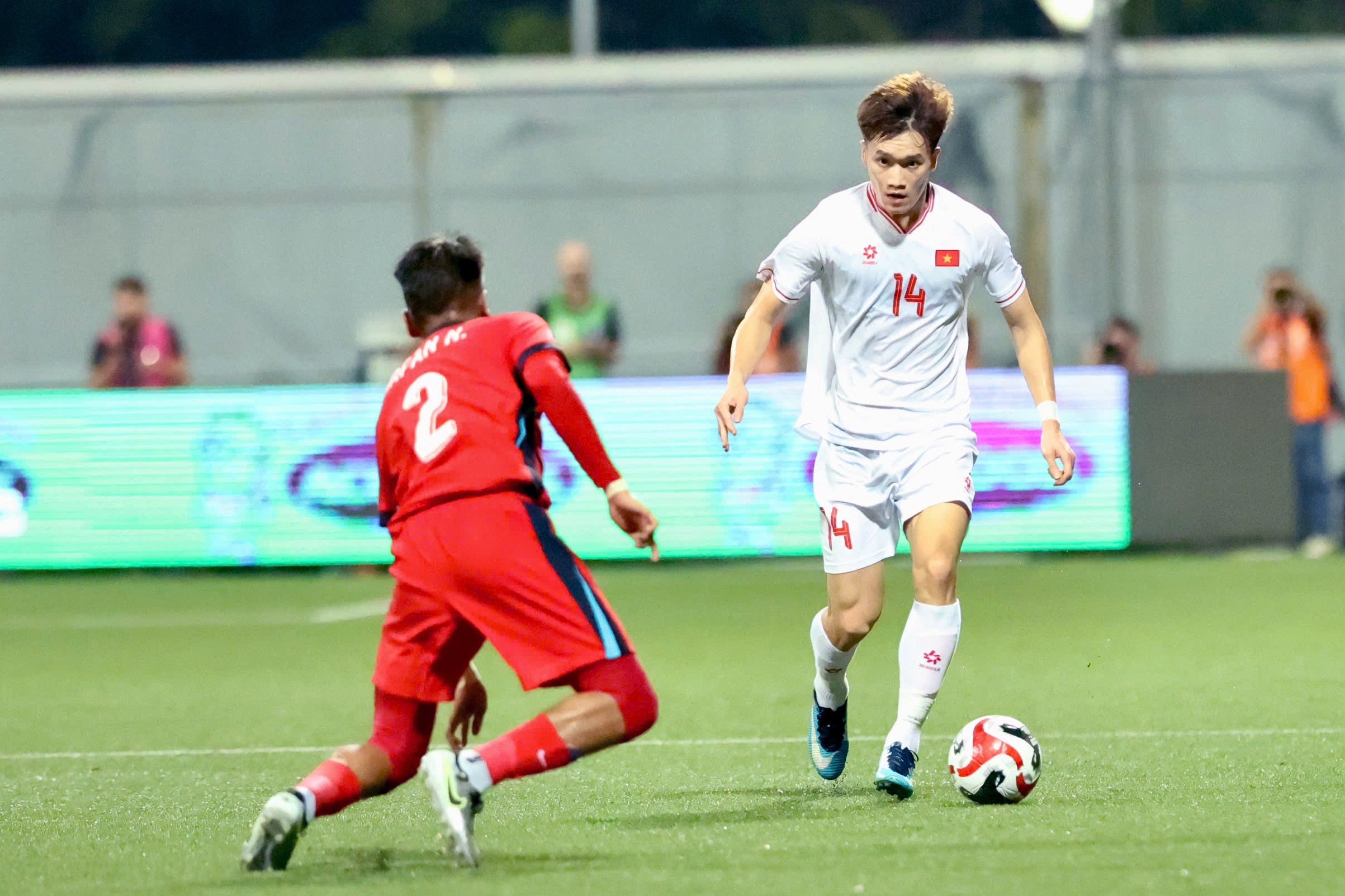 Xuan Son e Tien Linh brilham, seleção vietnamita chega à final da Copa AFF 2024 - 1 Xuân Son, Tiến Linh tỏa sáng, đội tuyển Việt Nam vào chung kết AFF Cup 2024 - 1