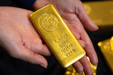 Giá vàng bất ngờ lao dốc khi đàm phán Mỹ - Iran rơi vào bế tắc