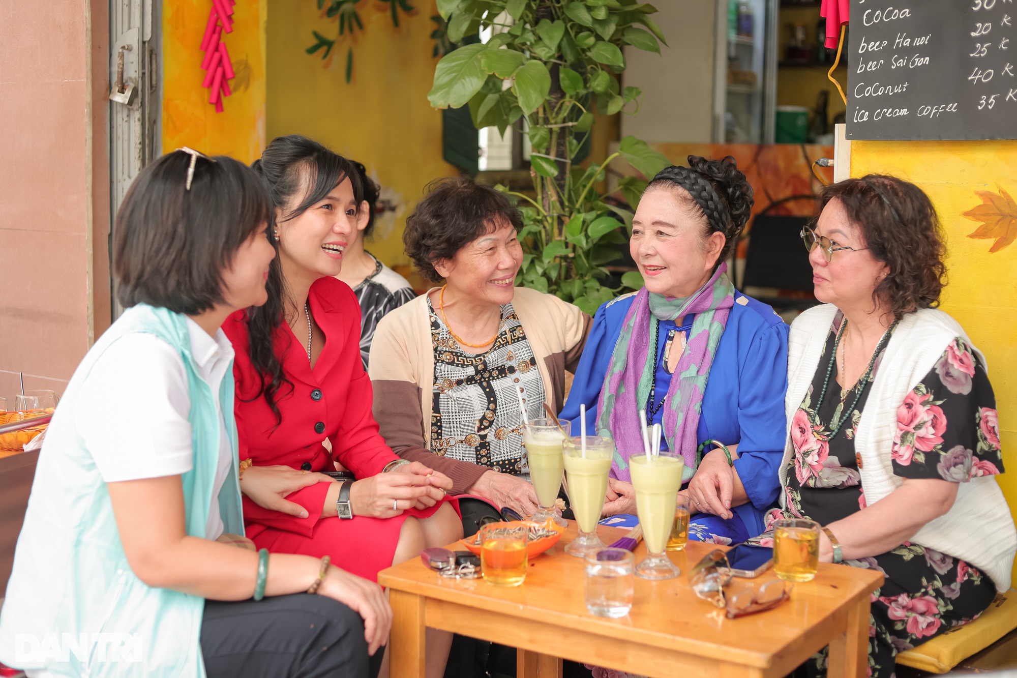Cuộc sống nghệ sĩ Thanh Loan Biệt động Sài Gòn sau 4 thập kỷ, giờ ra sao? - 10 Cuộc sống nghệ sĩ Thanh Loan Biệt động Sài Gòn sau 4 thập kỷ, giờ ra sao? - 10