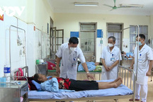 Điện Biên: 26 người nhập viện nghi do nước nhiễm thuốc trừ cỏ