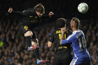 Barcelona - Chelsea: Trao vé tới Allianz Arena