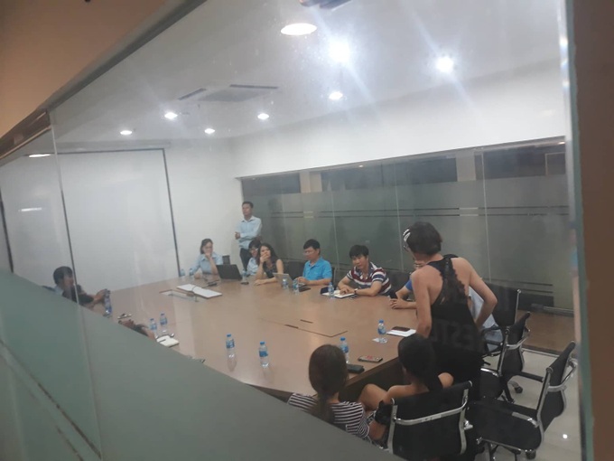 Xác minh chung cư ở Sài Gòn có kẻ biến thái sờ soạng, ôm hôn bé gái khoảng 8 tuổi trong thang máy - Ảnh 3. Xác minh chung cư ở Sài Gòn có kẻ biến thái sờ soạng, ôm hôn bé gái khoảng 8 tuổi trong thang máy - Ảnh 3.