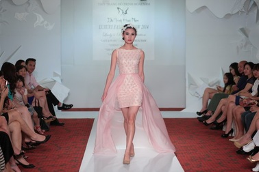 Quyến rũ gọi hè với thiết kế của Đỗ Trịnh Hoài Nam 