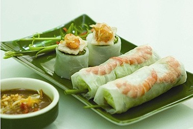 Gỏi cuốn Việt đình đám ở Úc