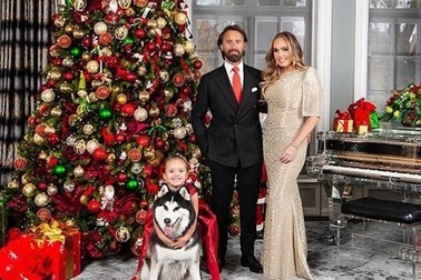 Giáng sinh xa hoa của con gái tỷ phú F1