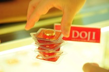 Vàng ngày càng mất giá