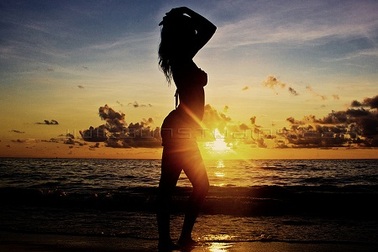 Vì sao du khách ngày càng thích... khỏa thân ở những chốn linh thiêng?